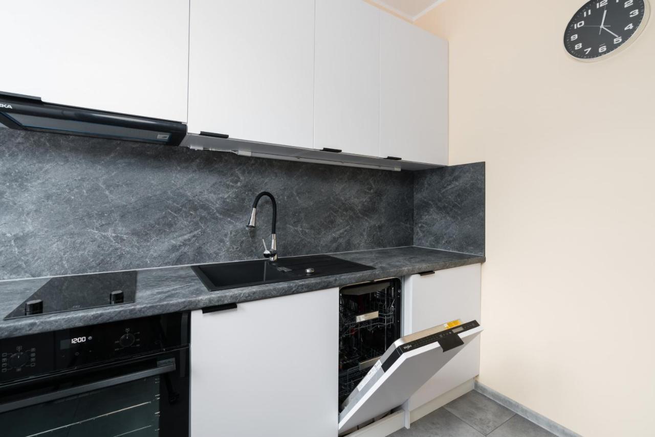 Kosinskiego Apartment Poznan By Noclegi Renters Exteriör bild