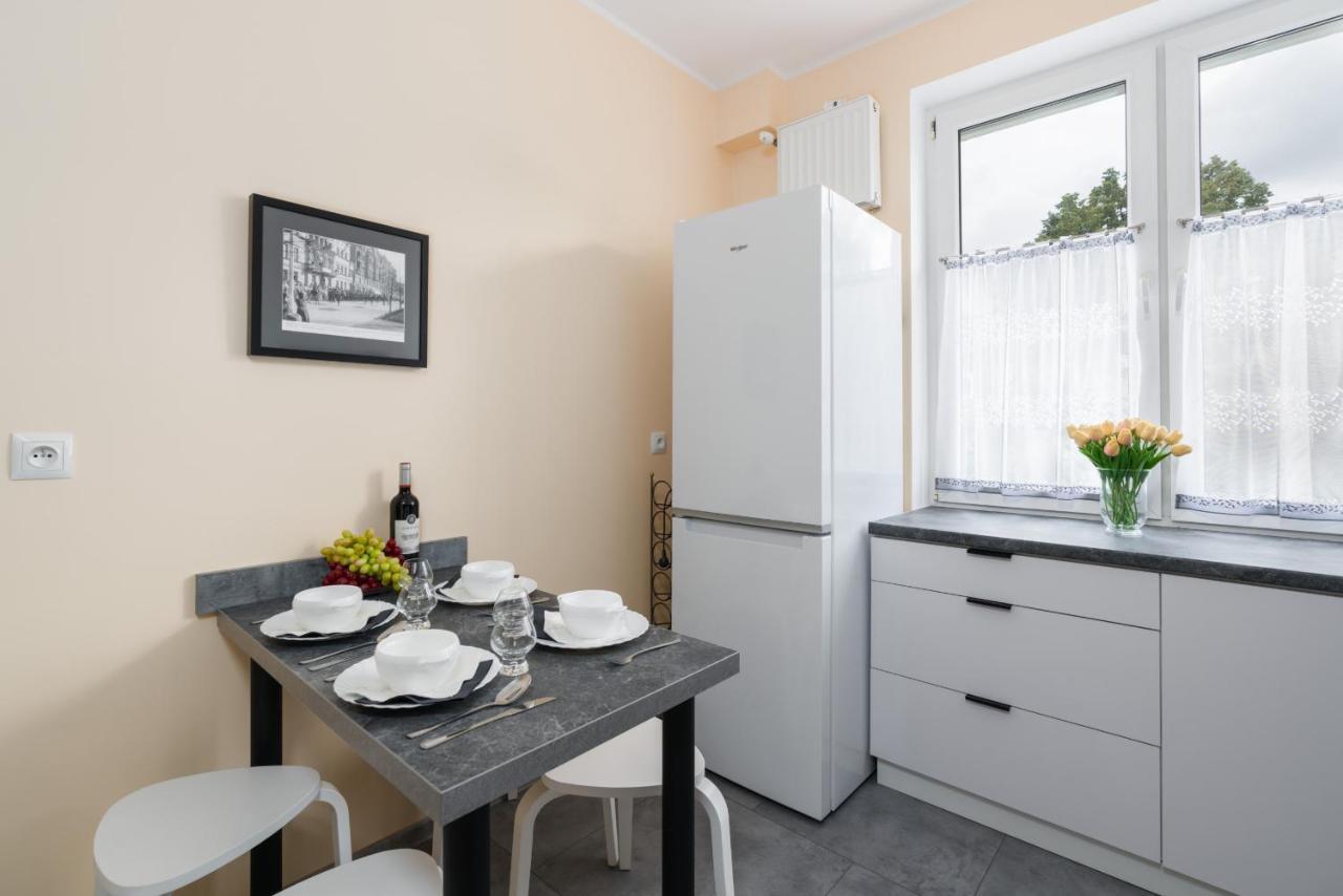 Kosinskiego Apartment Poznan By Noclegi Renters Exteriör bild